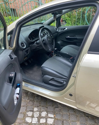 Opel Corsa cena 20000 przebieg: 140000, rok produkcji 2010 z Sopot małe 79